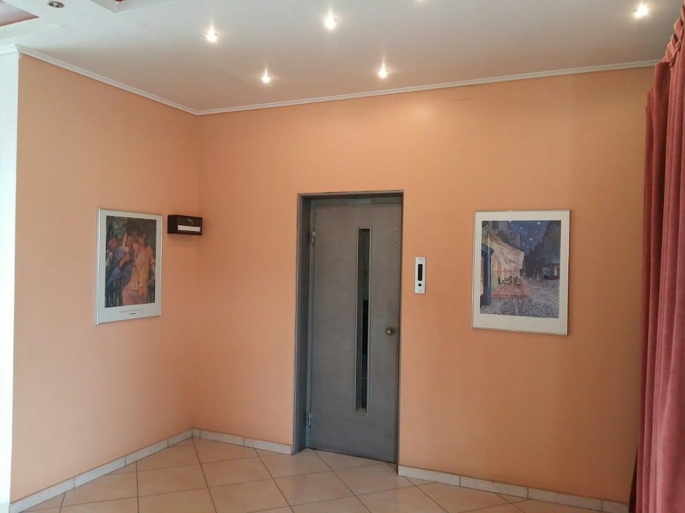 Фото Glaros Hotel