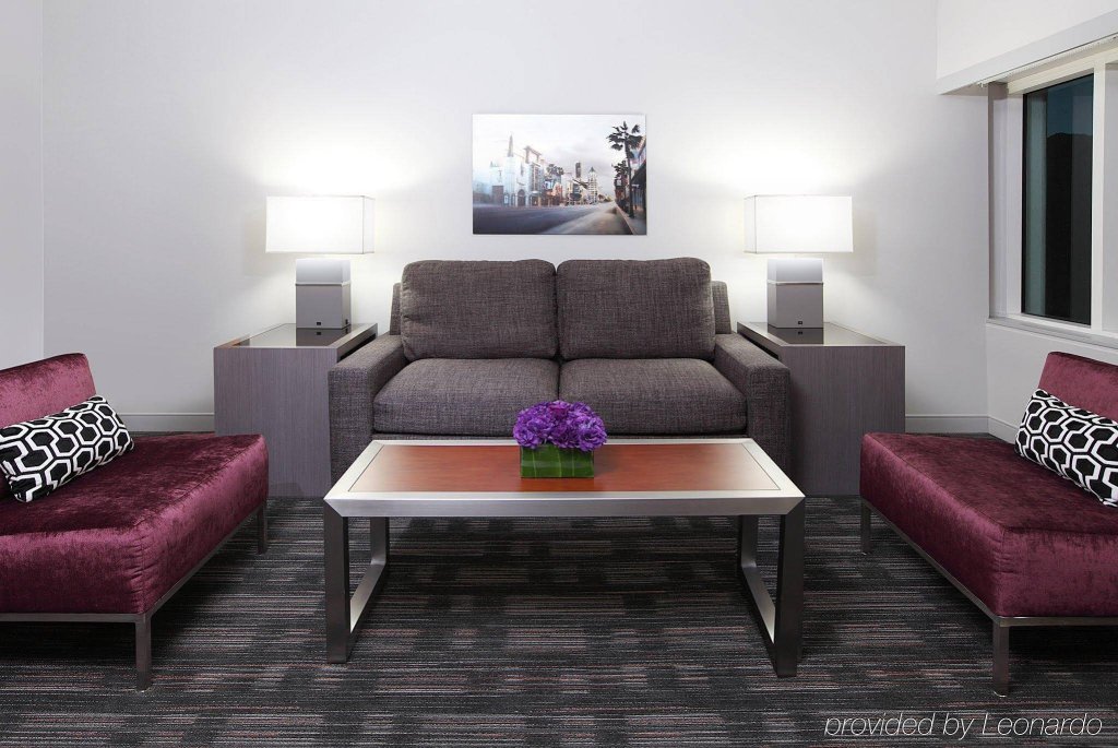 Фото Loews Hollywood Hotel