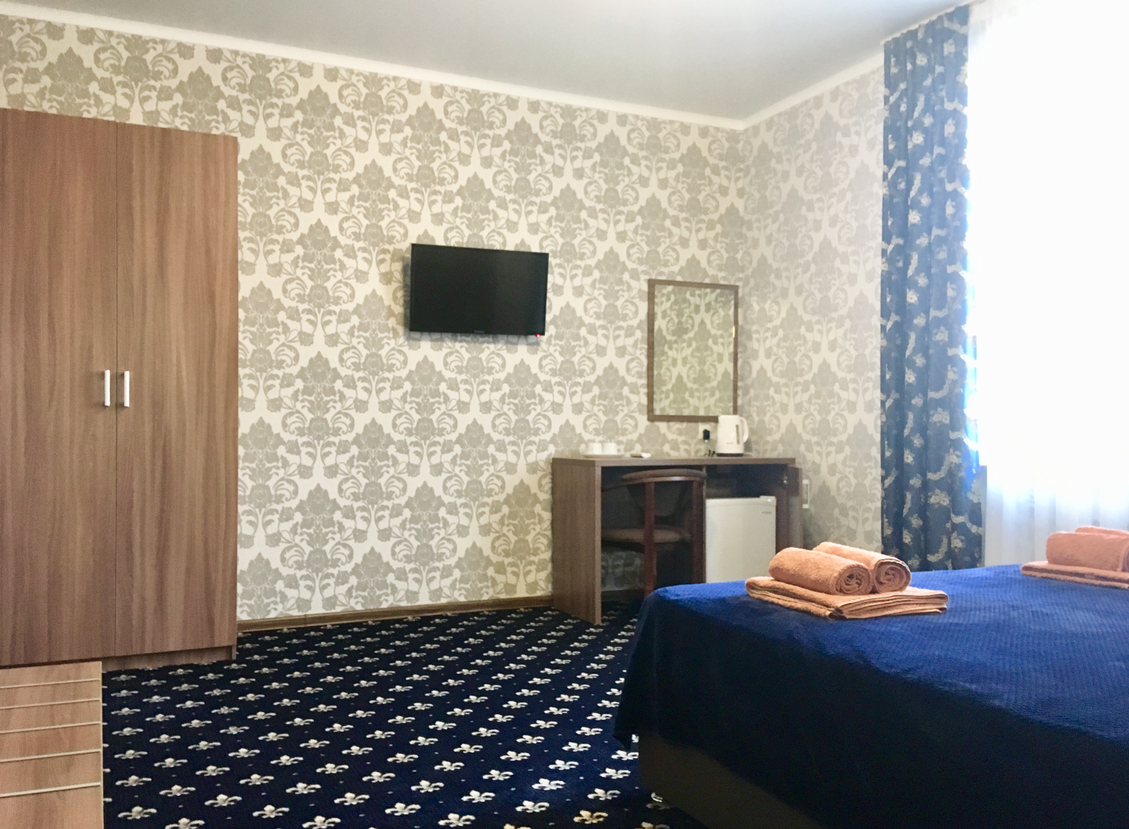 Фото отеля 1