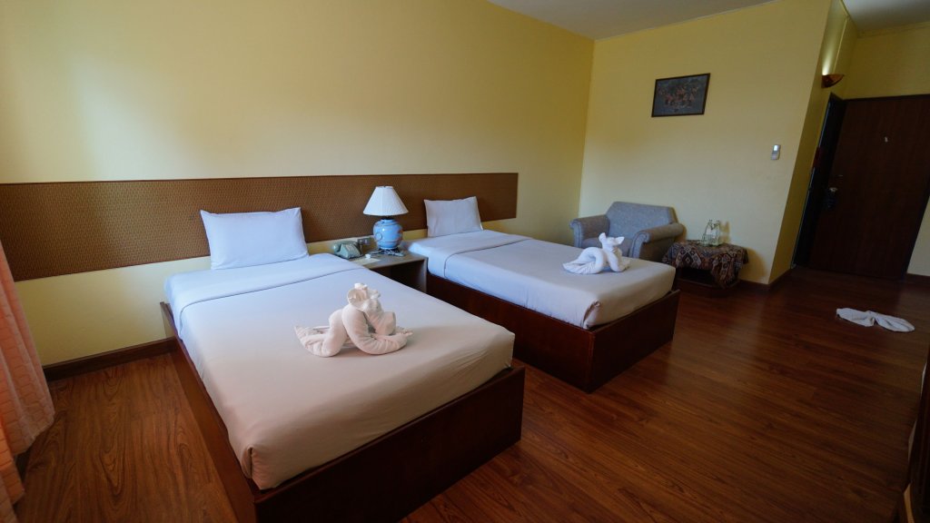 Фото Supanich Railway Station