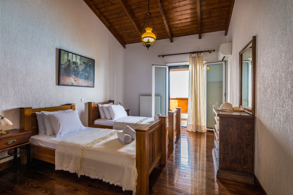 Фото Villa Niriides