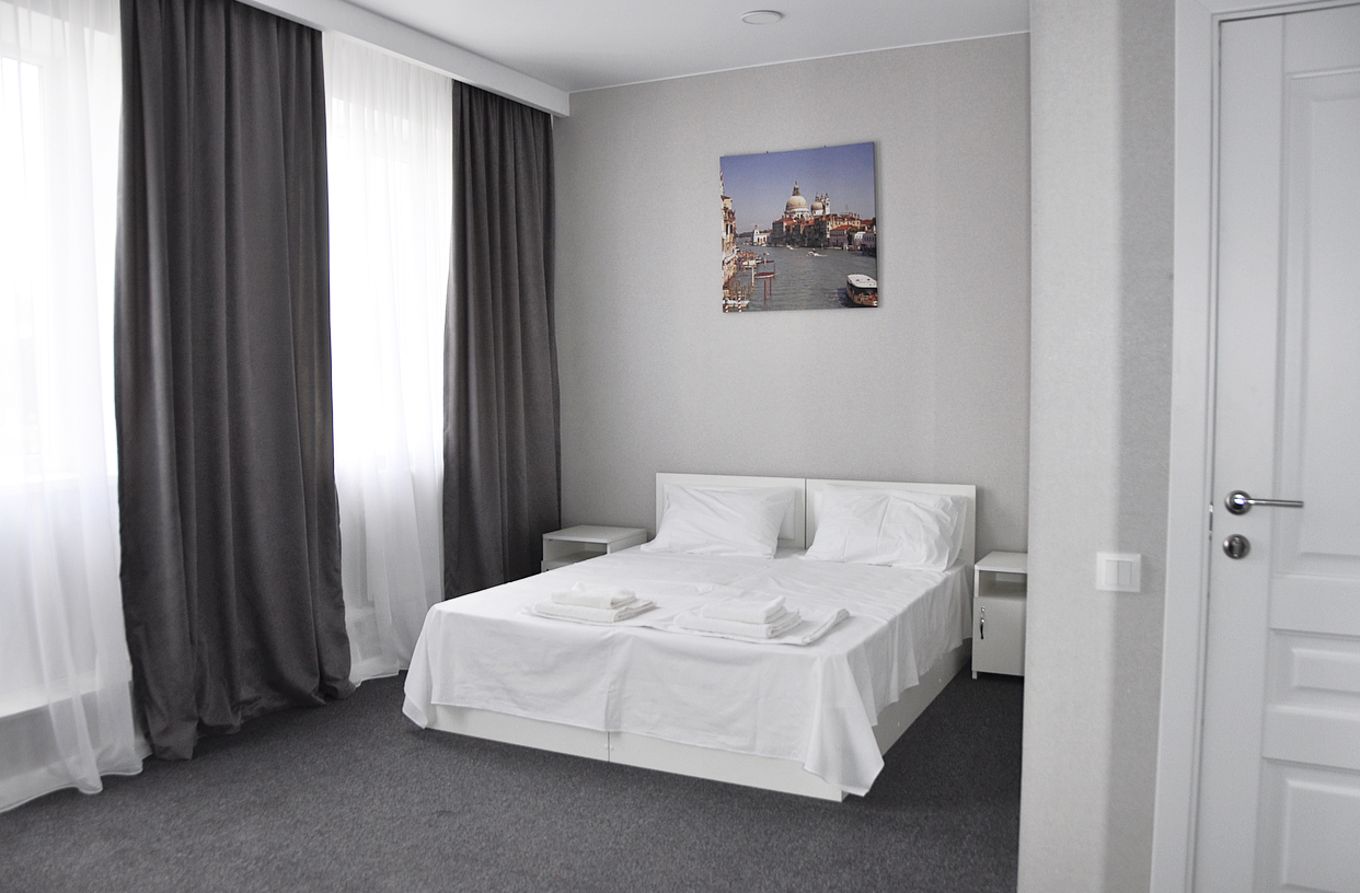 Фото отеля 2