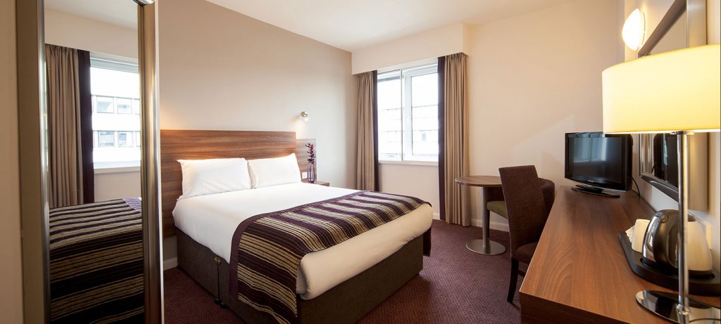 Фото DoubleTree by Hilton London Angel Kings Cross