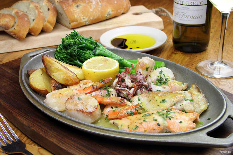 Фото Tally Ho Inn