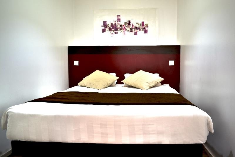 Фото Residhotel Lille Vauban