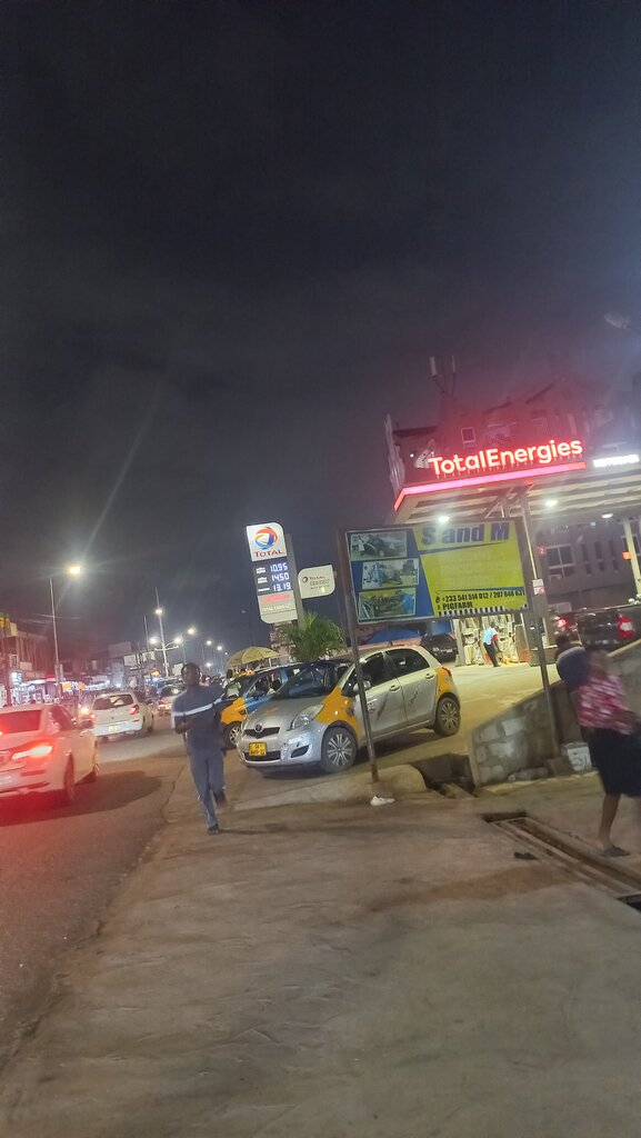 Car wash S AD M, Accra, photo