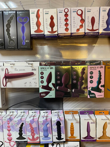 Soqolsiz anal porno onlayn