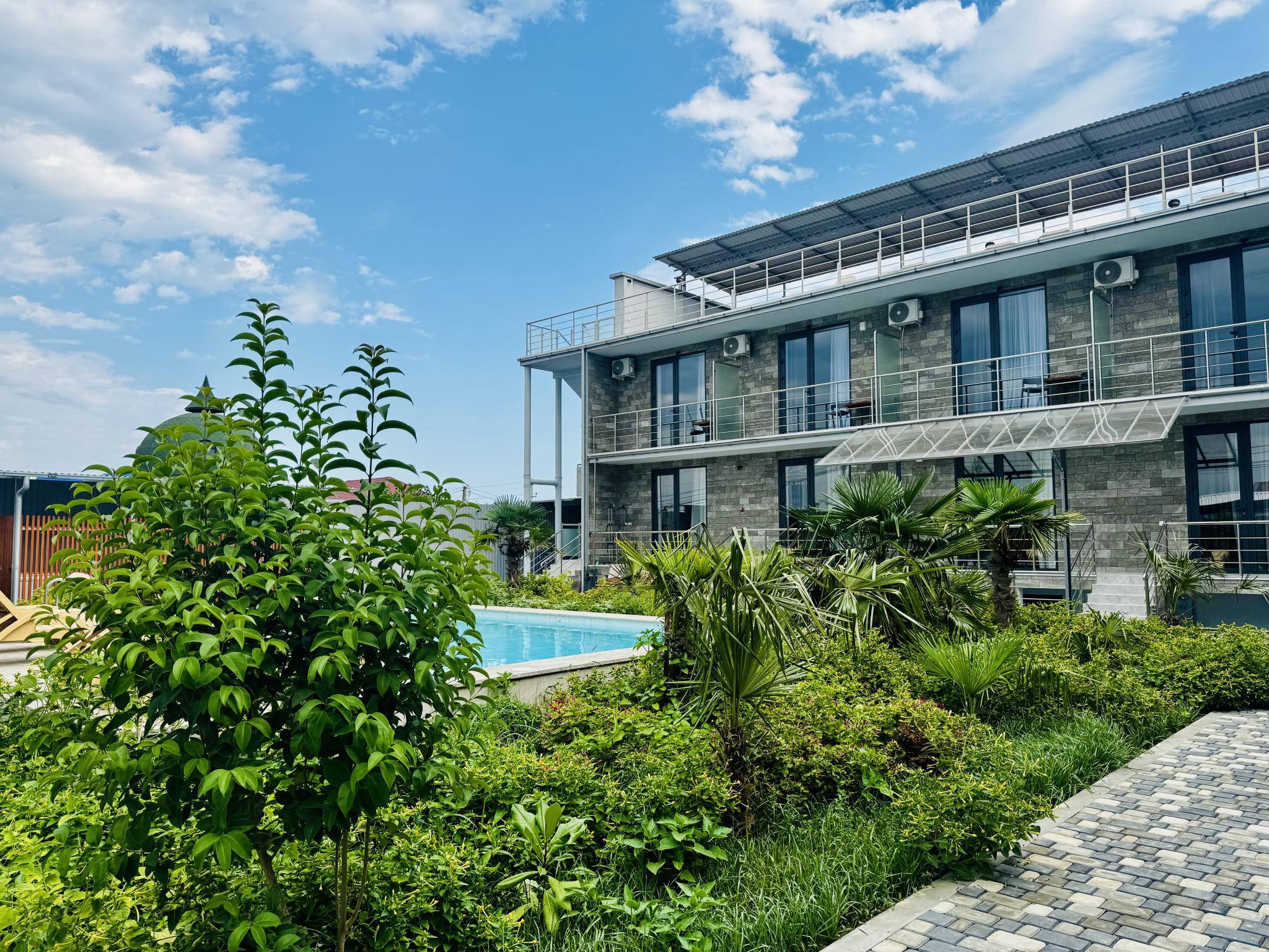 Фото отеля 2