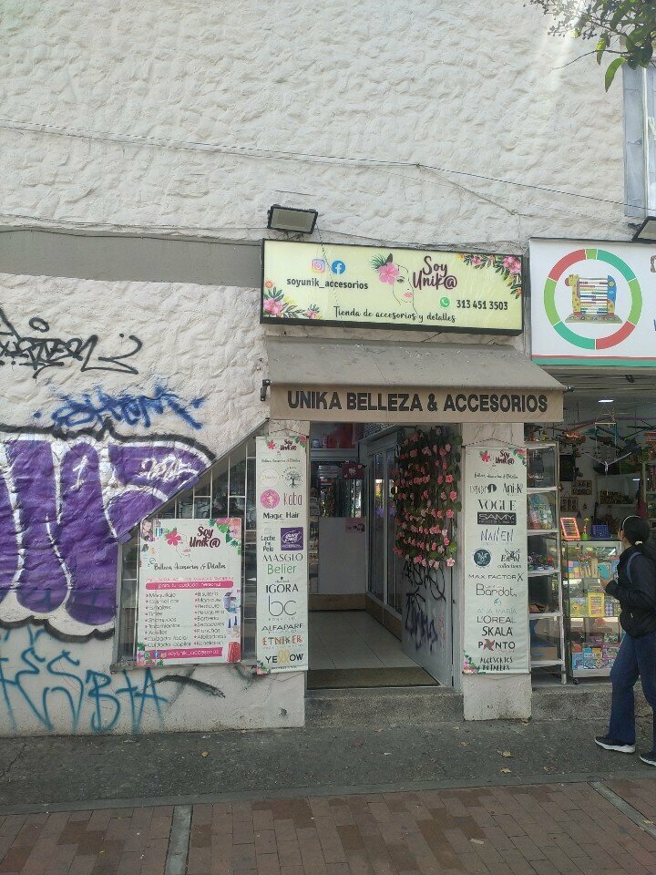 Perfume and cosmetics shop Soy unik, Bogota, photo