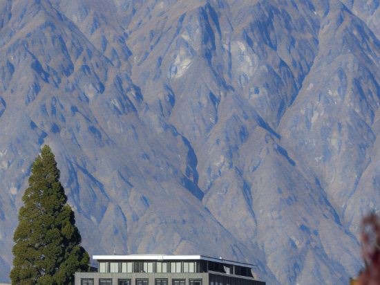 Фото Ramada Queenstown Central