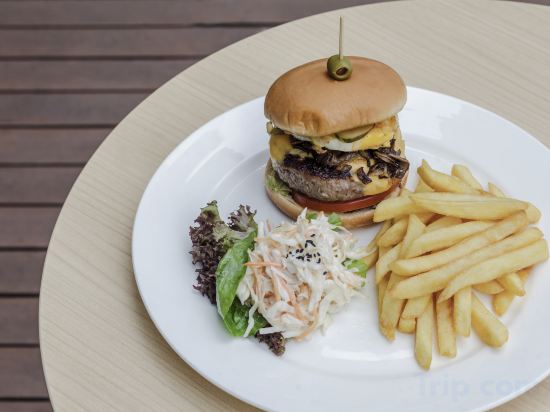 Фото Verdant Hill Hotel