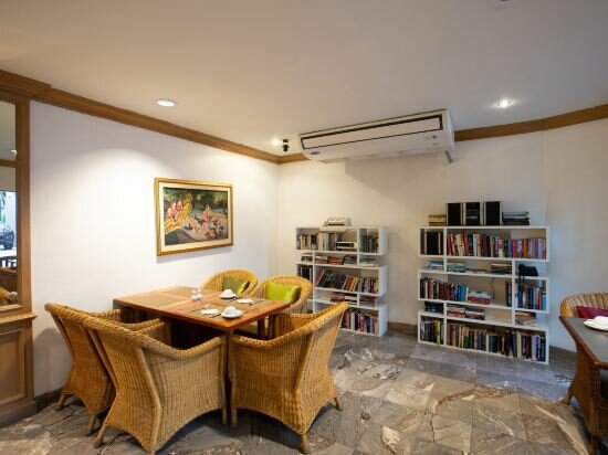 Фото The Tarntawan Hotel Surawong Bangkok