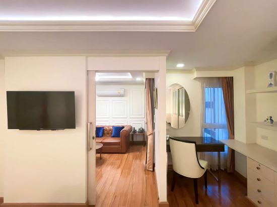 Фото Aspira Hana Executive Apartment Thonglor