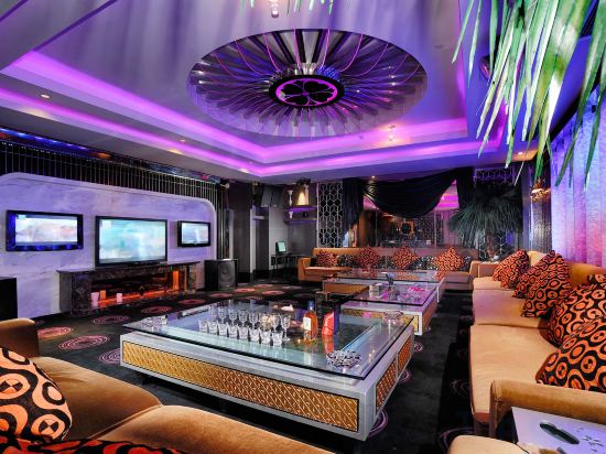 Фото Kunshan Yizui Crown Hotel