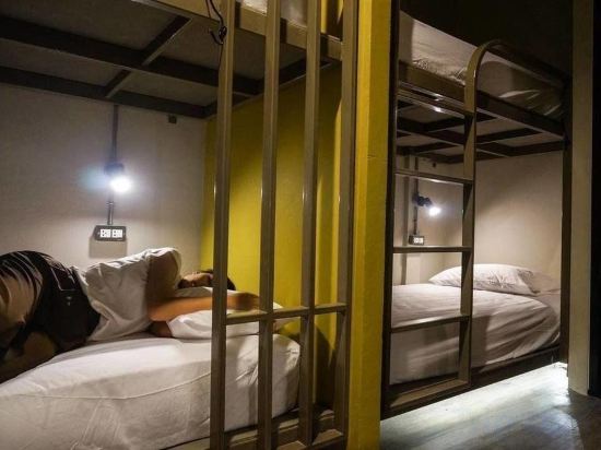 Фото Monomer Hostel Bangkok
