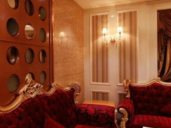 Фото Kunshan Yizui Crown Hotel