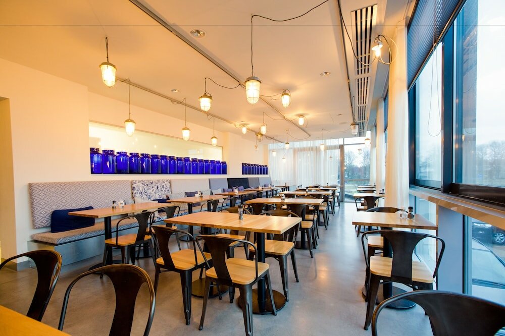 Фото Urban Lodge Hotel