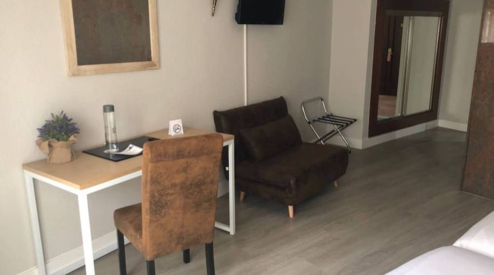 Фото Hotel Marqués de Santillana