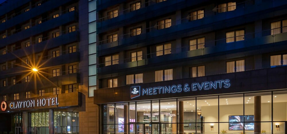 Фото Clayton Hotel Cardiff Lane