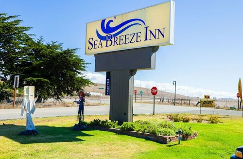 Гостиница Sea Breeze Inn в Сан-Симеоне