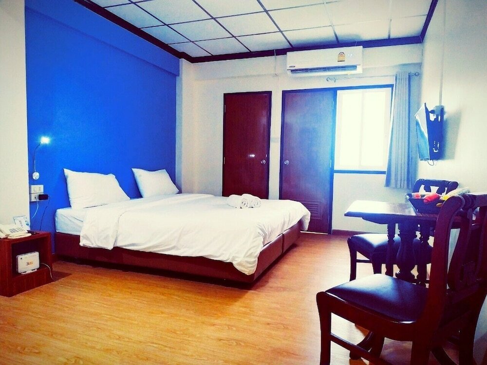 Фото Beerapan Hotel