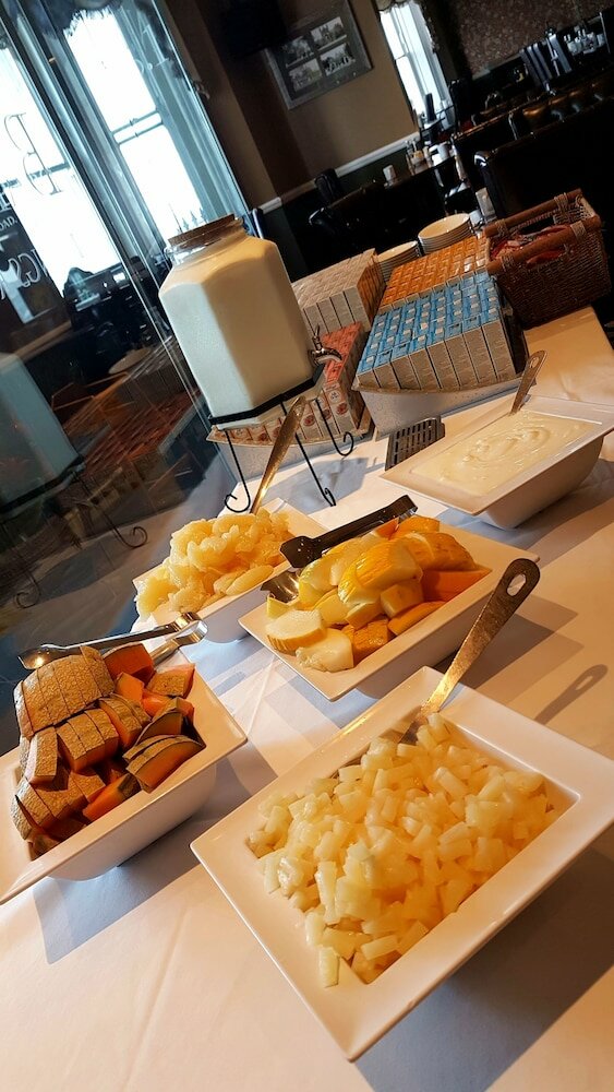 Фото Queens Hotel