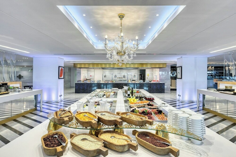 Фото Parklane, a Luxury Collection Resort & SPA, Limassol