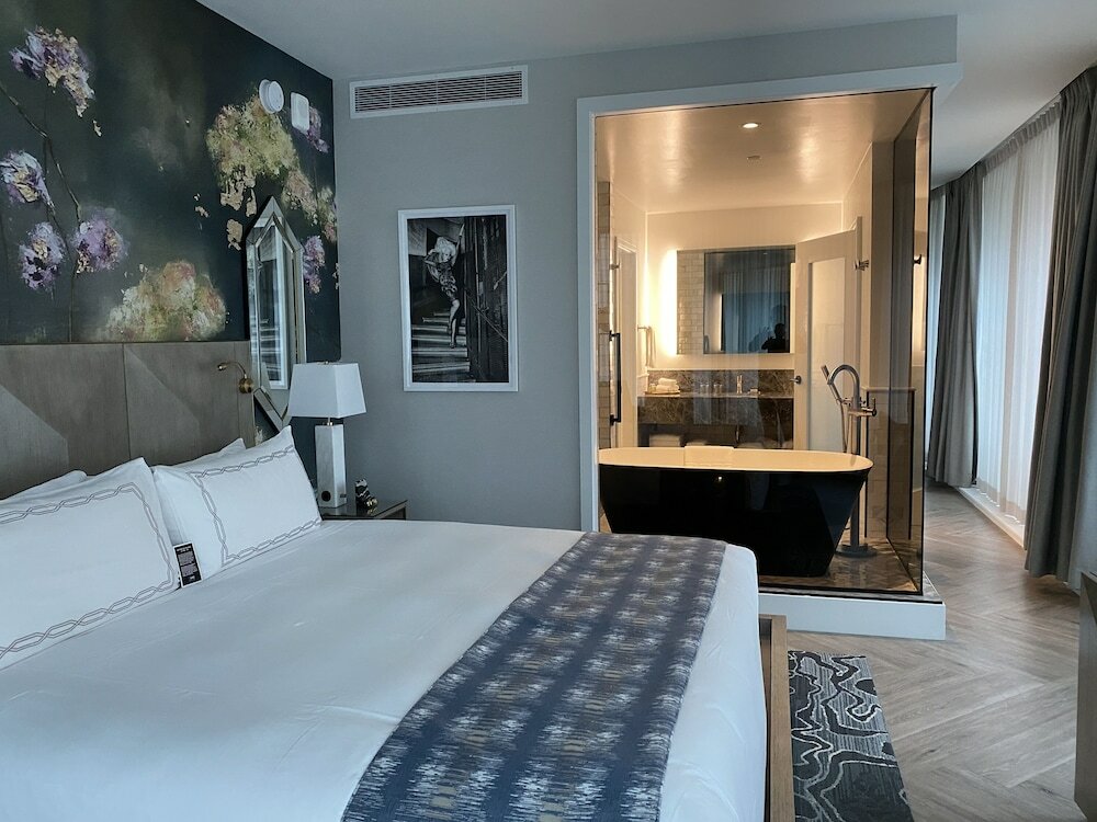 Фото EXchange Hotel Vancouver