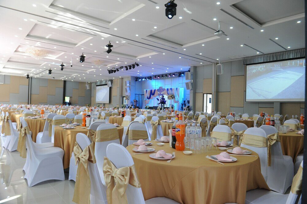 Фото Namthong Nan Hotel