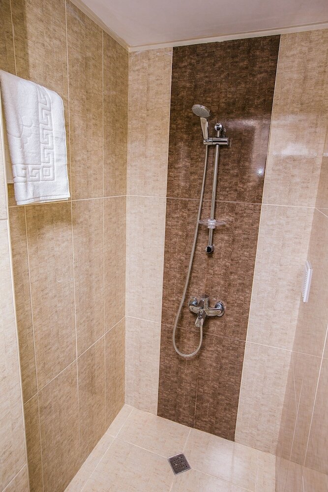 Фото Deluxe City Hotel