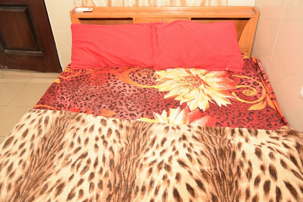 Фото De'elites Pool Bar & Inn