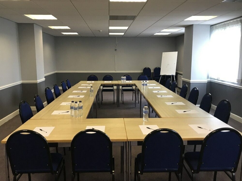 Фото Metro Inns Walsall