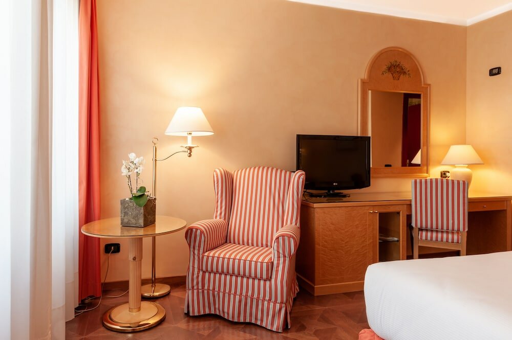Фото Agora' Palace Hotel