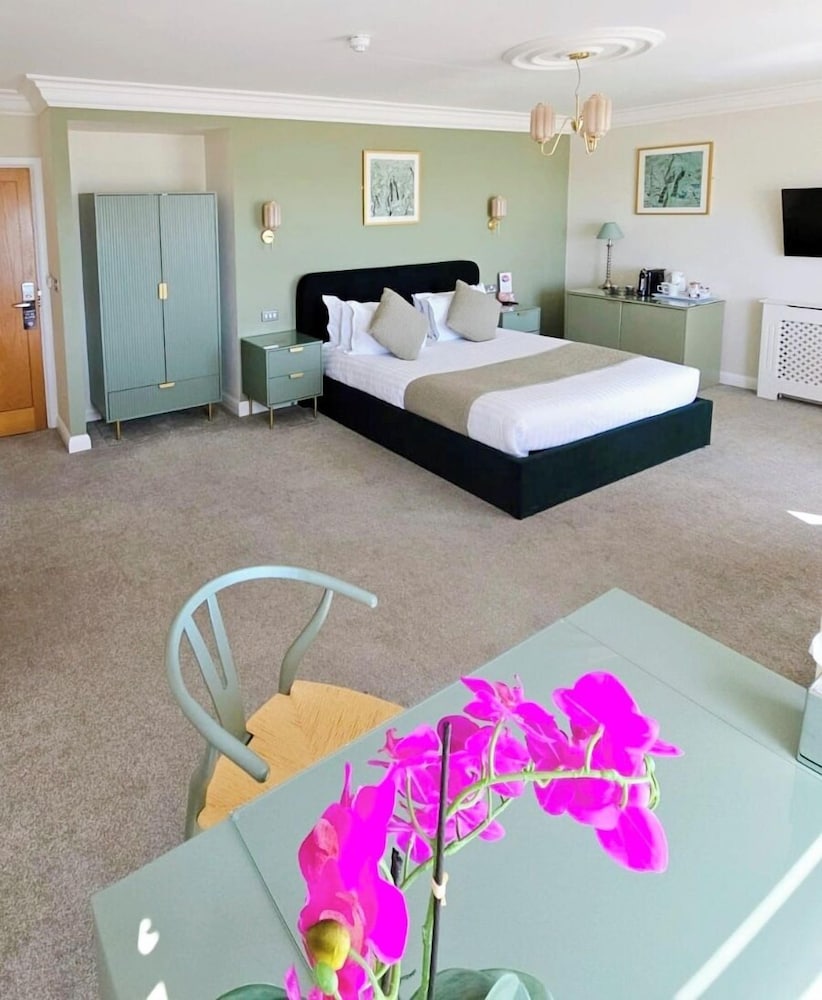 Фото Legends Hotel Brighton