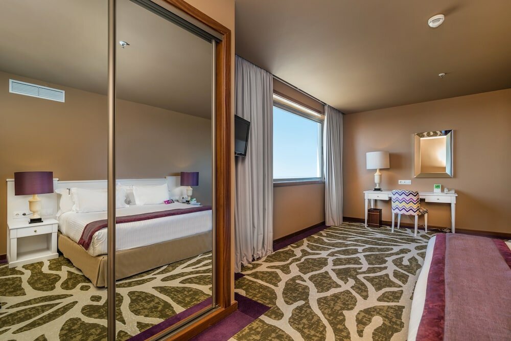 Фото Holiday Inn Porto Gaia