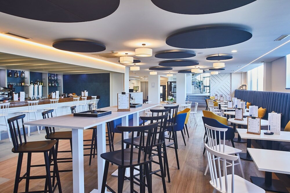 Фото Hotel Silken Rio Santander