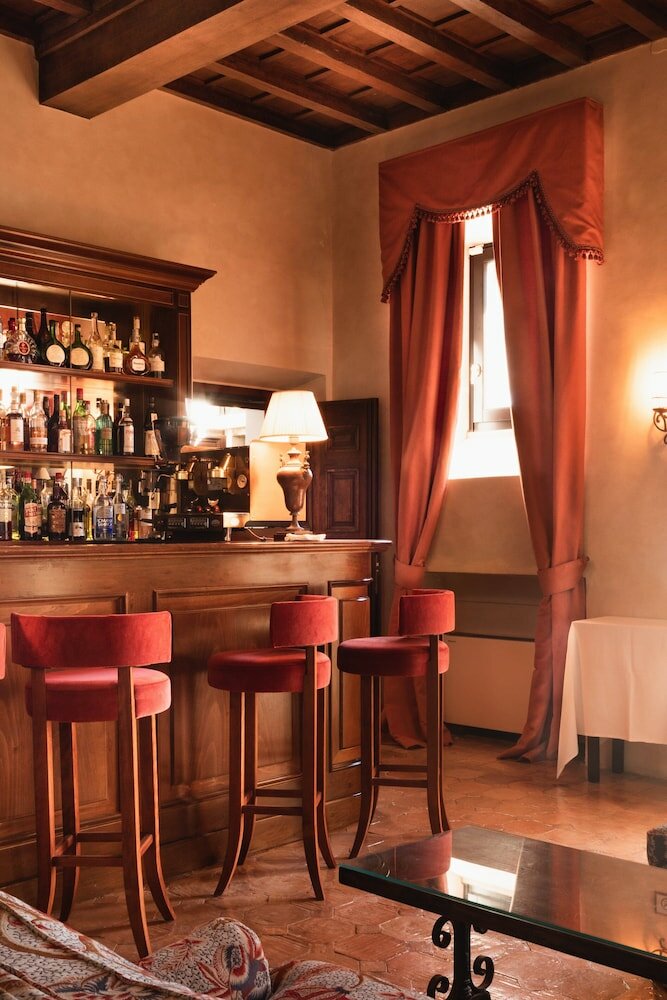 Фото La Posta Vecchia Hotel