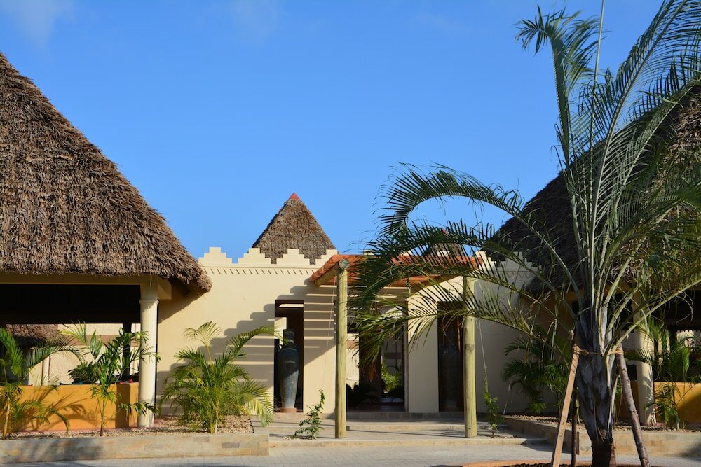 Фото Neptune Paradise Beach Resort & SPA