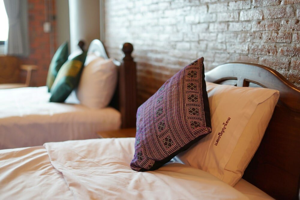 Фото Saengpanya Home Boutique Hotel