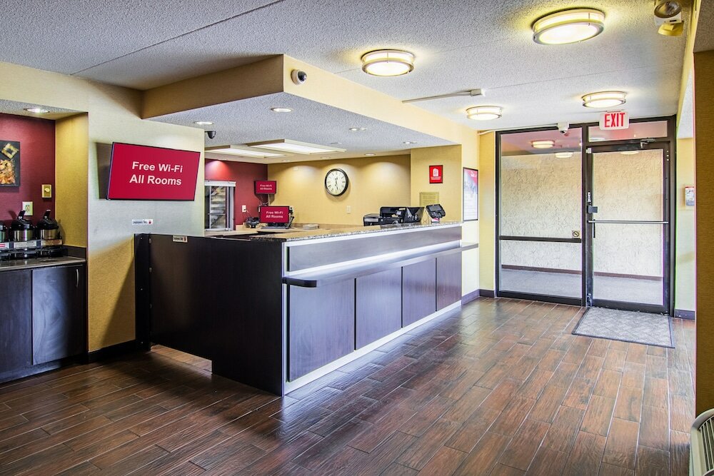 Фото Red Roof Inn Detroit - Southfield