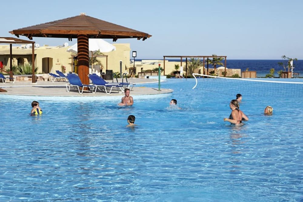 Фото The Three Corners Fayrouz Plaza Beach Resort