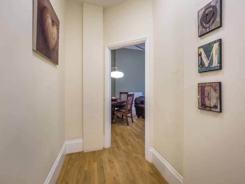 Фото Lse Passfield Hall - Campus Accommodation