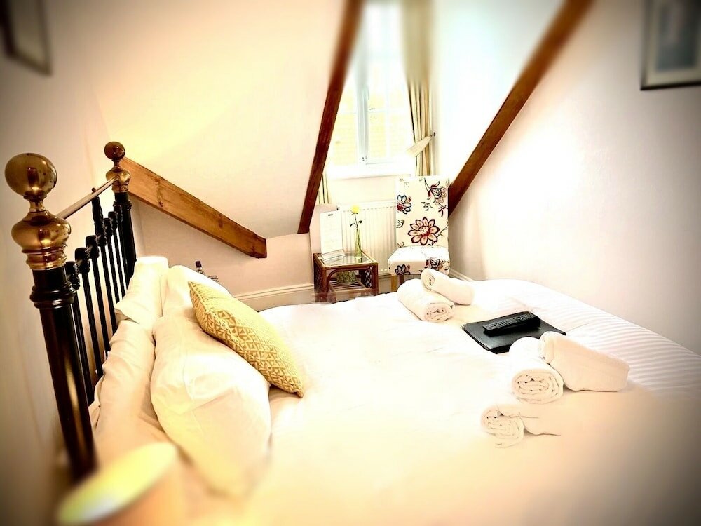 Фото St Raphael Guest House