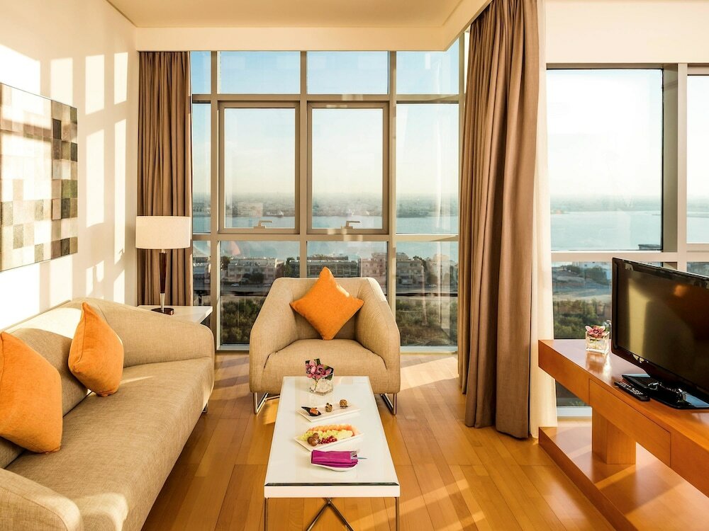 Фото Ibis Abu Dhabi Gate