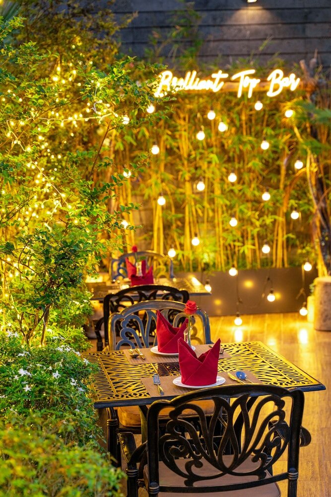 Фото Brilliant Hotel