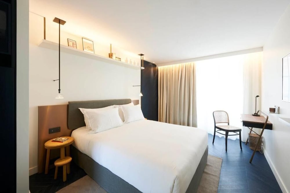 Фото Perpetual Elysee Montaigne