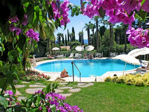 Внешний вид отеля Hotel Villa Sofia в Гардоне-Ривьере, фото 3