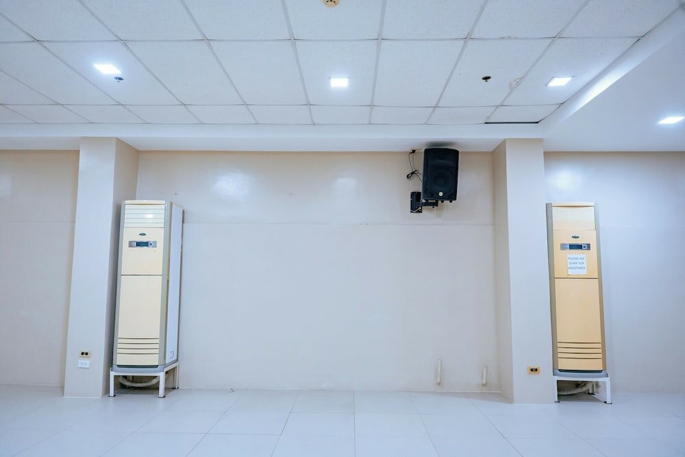 Фото S Hotel and Residences