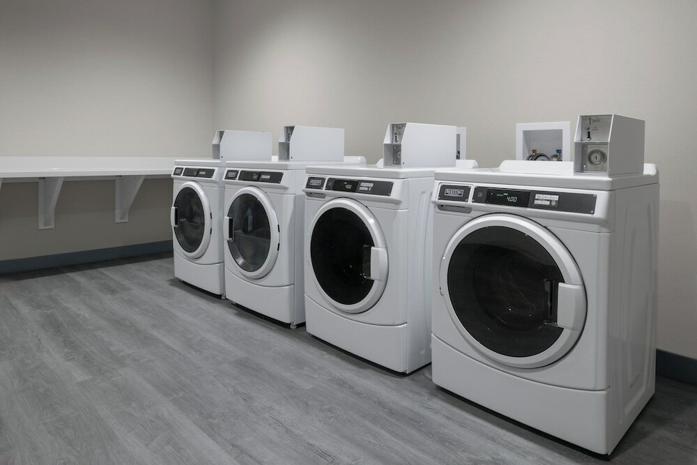 Фото Holiday Inn Express & Suites Midland Loop 250, an Ihg Hotel