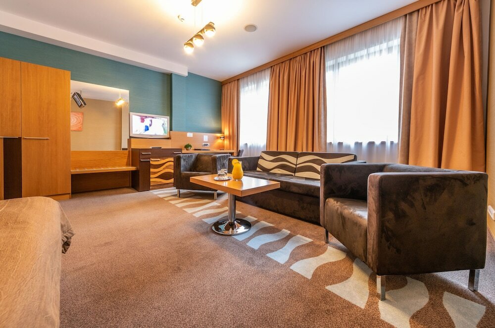 Фото Hotel Danubia Gate